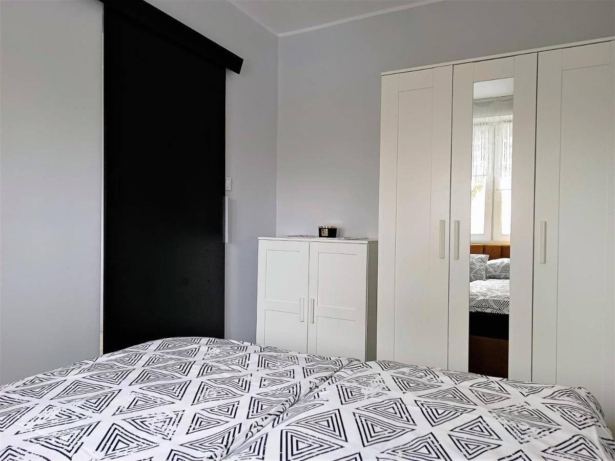 Bursztynowy Apartament Tarnowskie Góry Exterior foto